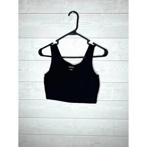 Wild Fable black notched crop top Size Medium